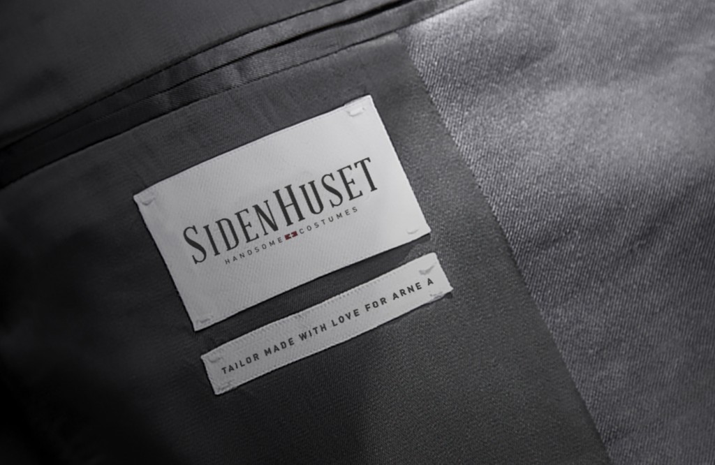 sidenhusetLabel_2000